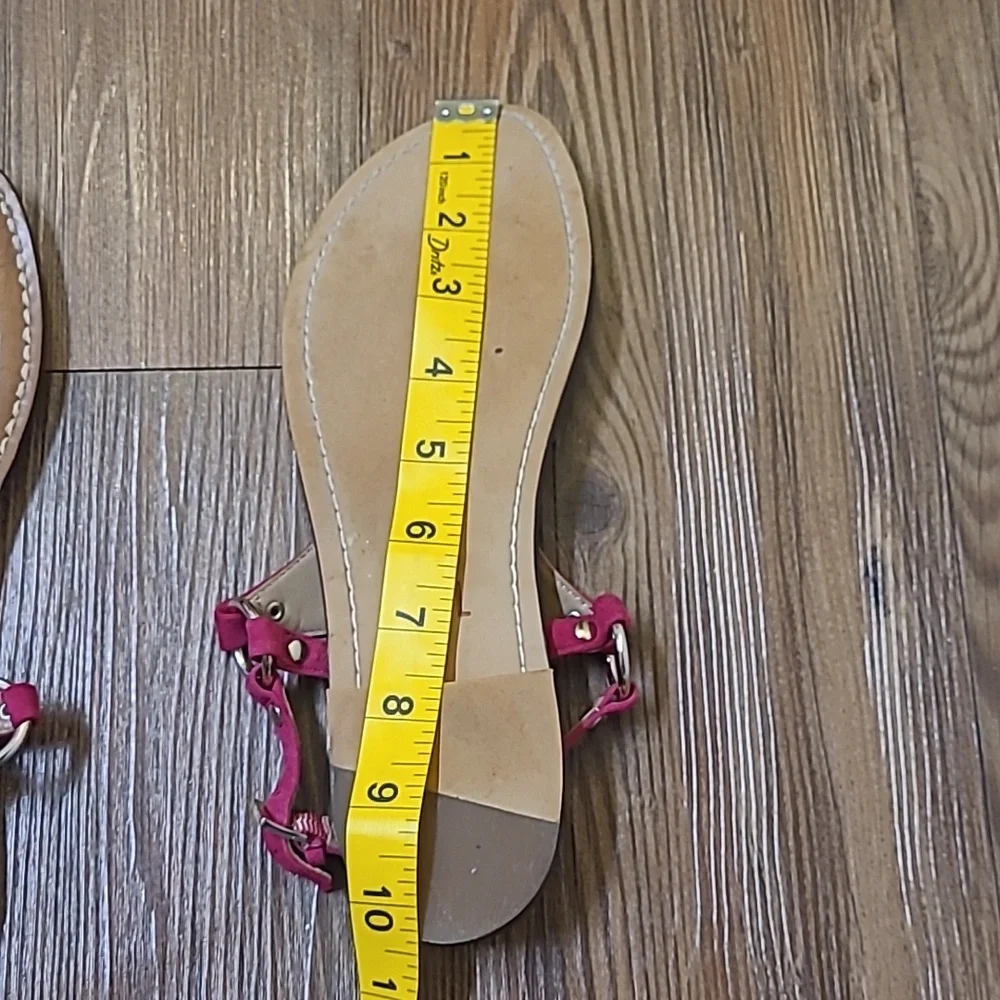 J. McLaughlin Fuchsia Sandals for Women used good‎ condition zise 8.5.